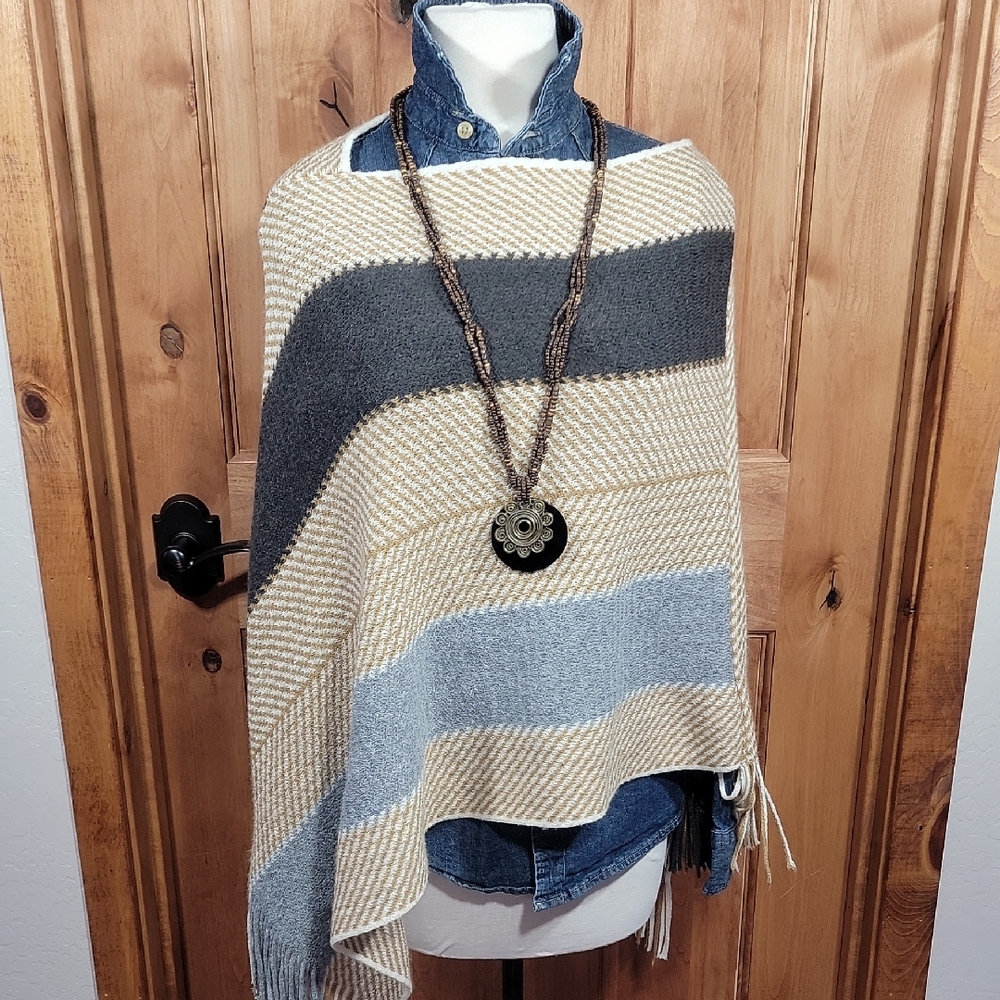 Serape Style Poncho - Picture 2 of 14